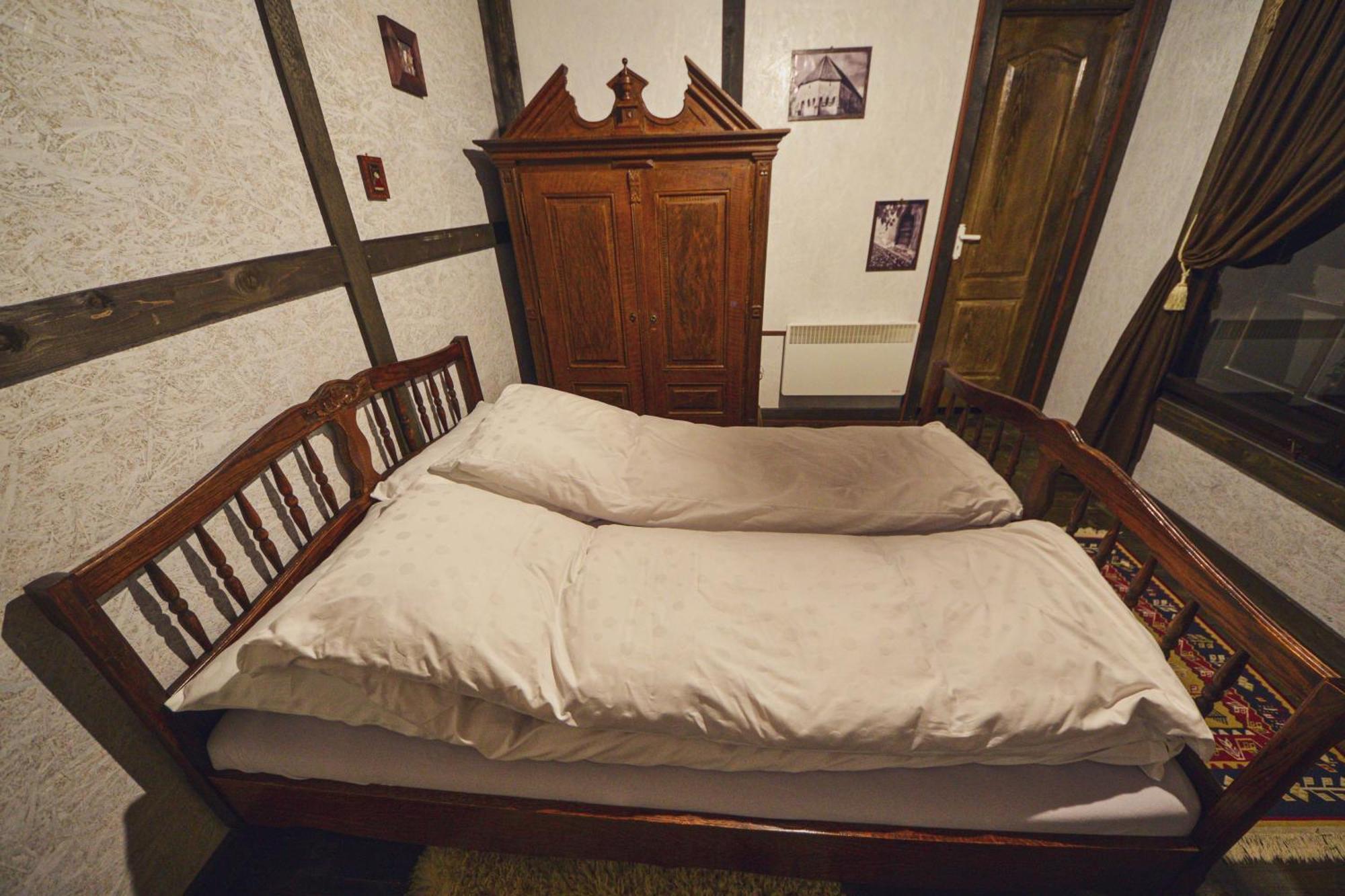 Camere De Inchiriat Pasi Liberi Tău Bistra Buitenkant foto